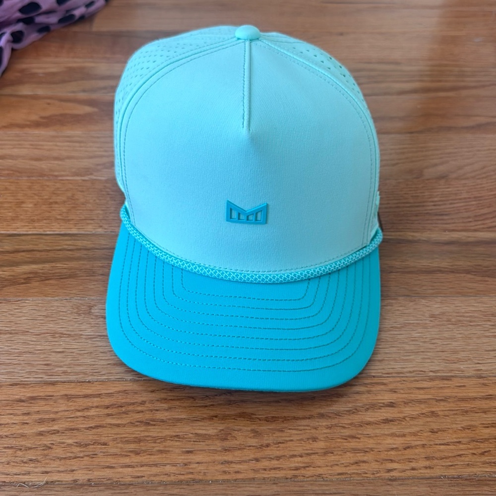 Melin hat